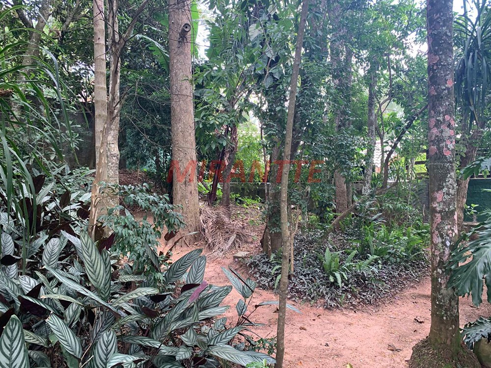 Sobrado de 364m² com 4 quartos em Serra da Cantareira