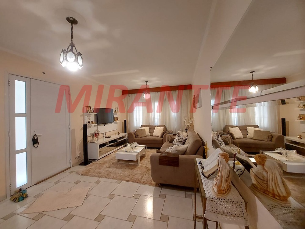Sobrado de 190m² com 3 quartos em Imirim