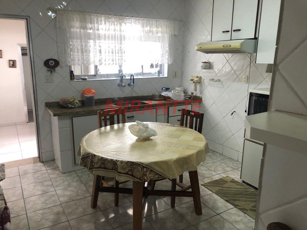 Sobrado de 99m² com 2 quartos em Santana