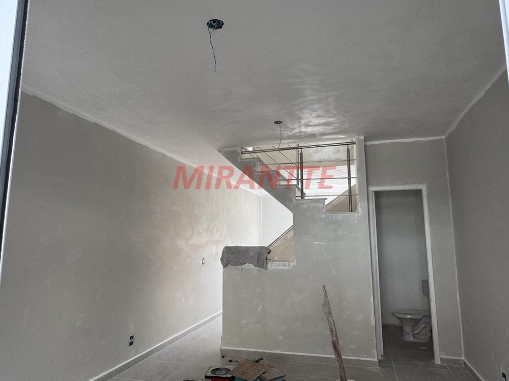 Sobrado de 145m² com 3 quartos em Santa Teresinha