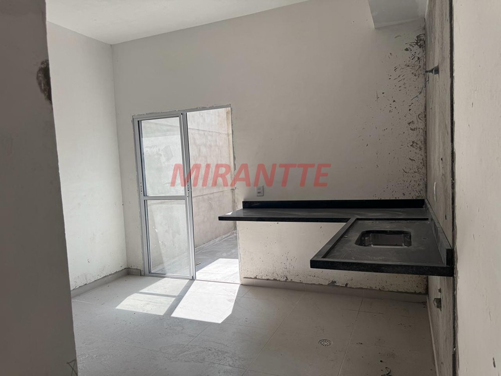 Sobrado de 145m² com 3 quartos em Santa Teresinha