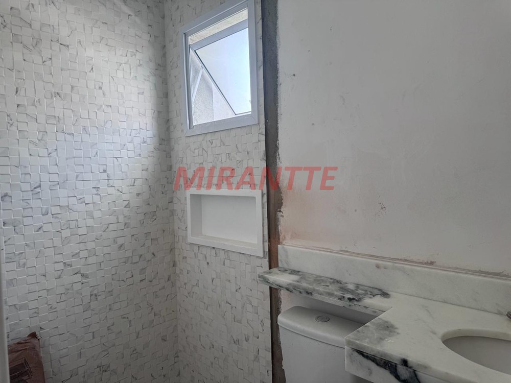 Sobrado de 145m² com 3 quartos em Santa Teresinha