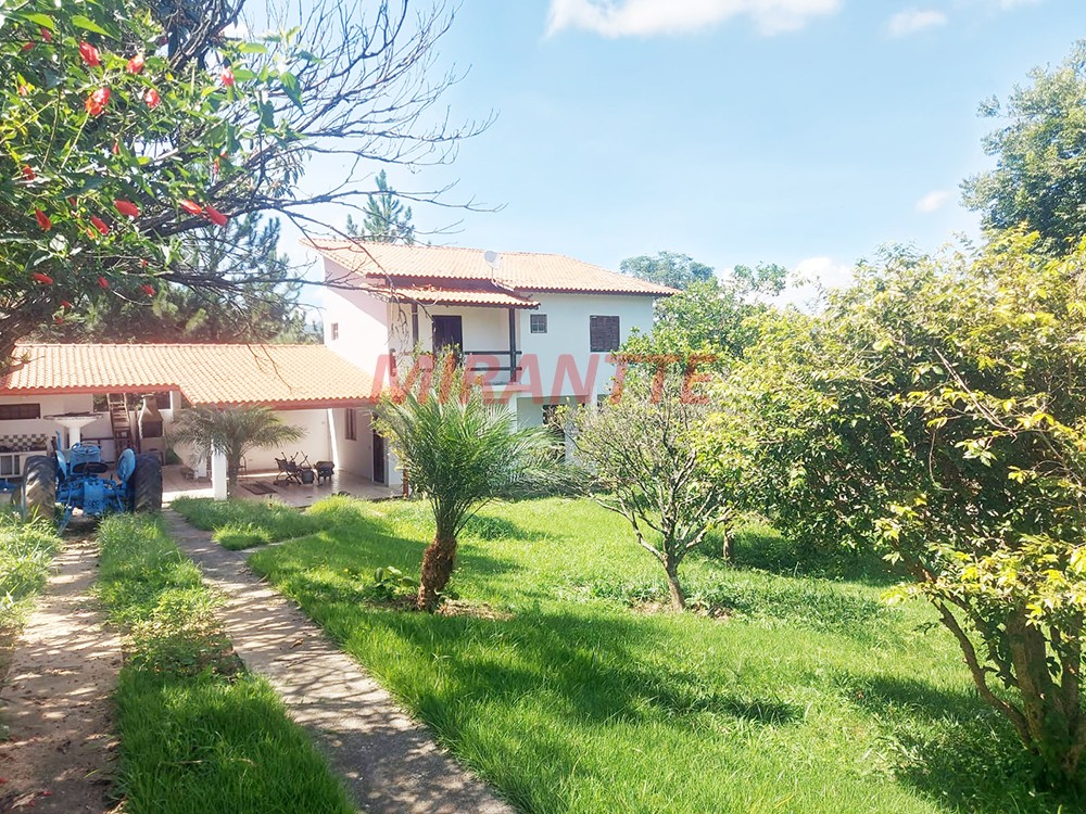 ChÁcara de 300m² com 3 quartos em Serra Da Cantareira