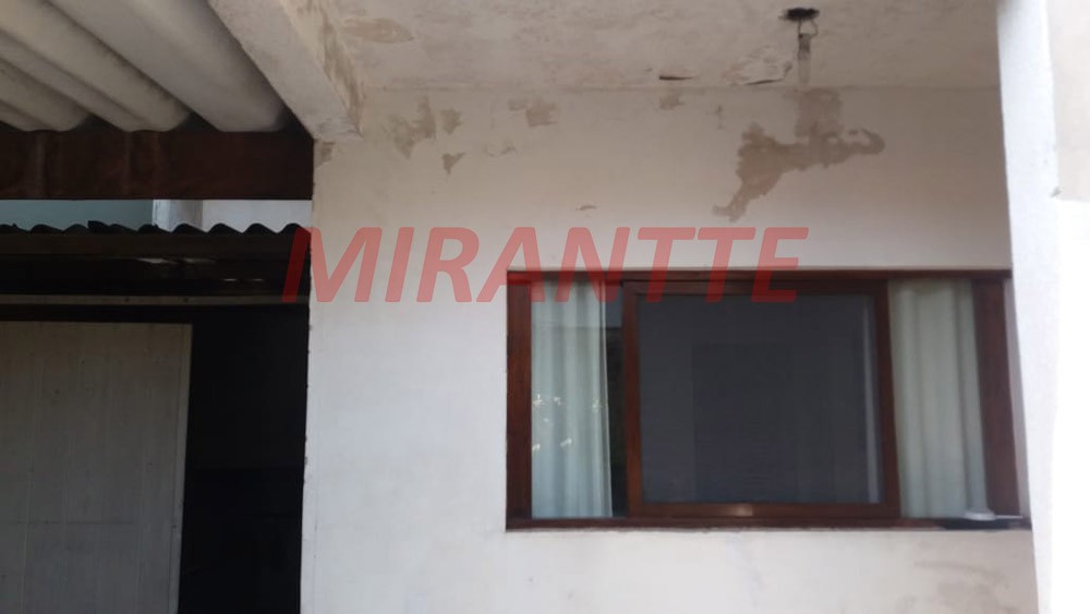 Sobrado de 200m² com 3 quartos em Parque Continental