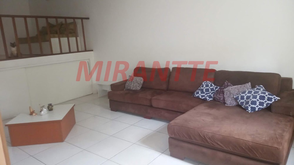 Sobrado de 200m² com 3 quartos em Parque Continental