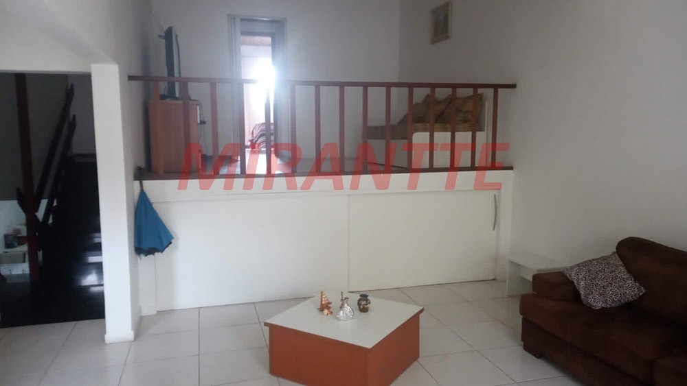 Sobrado de 200m² com 3 quartos em Parque Continental