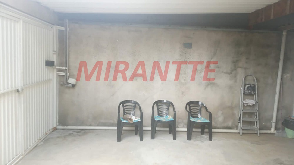 Sobrado de 200m² com 3 quartos em Parque Continental