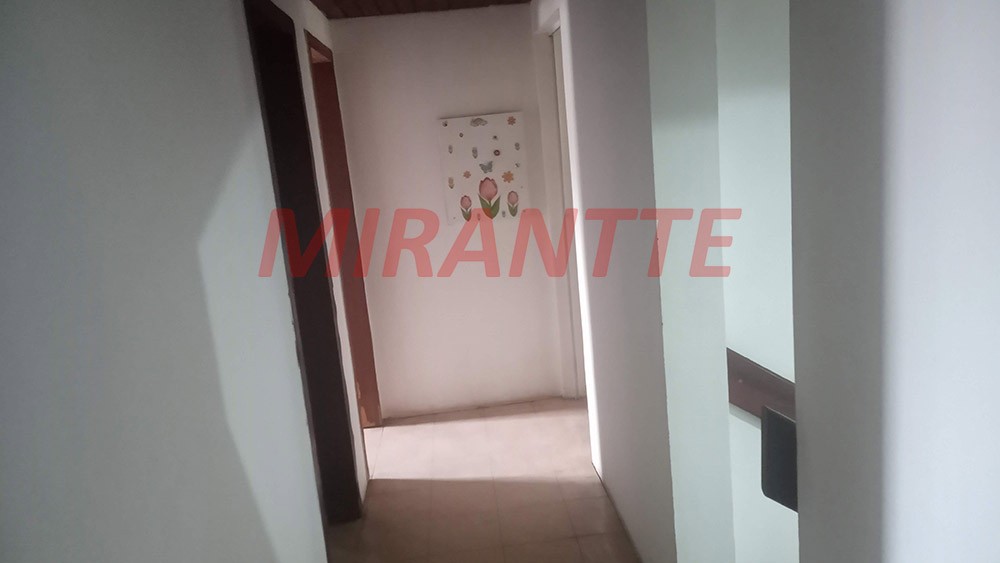 Sobrado de 200m² com 3 quartos em Parque Continental