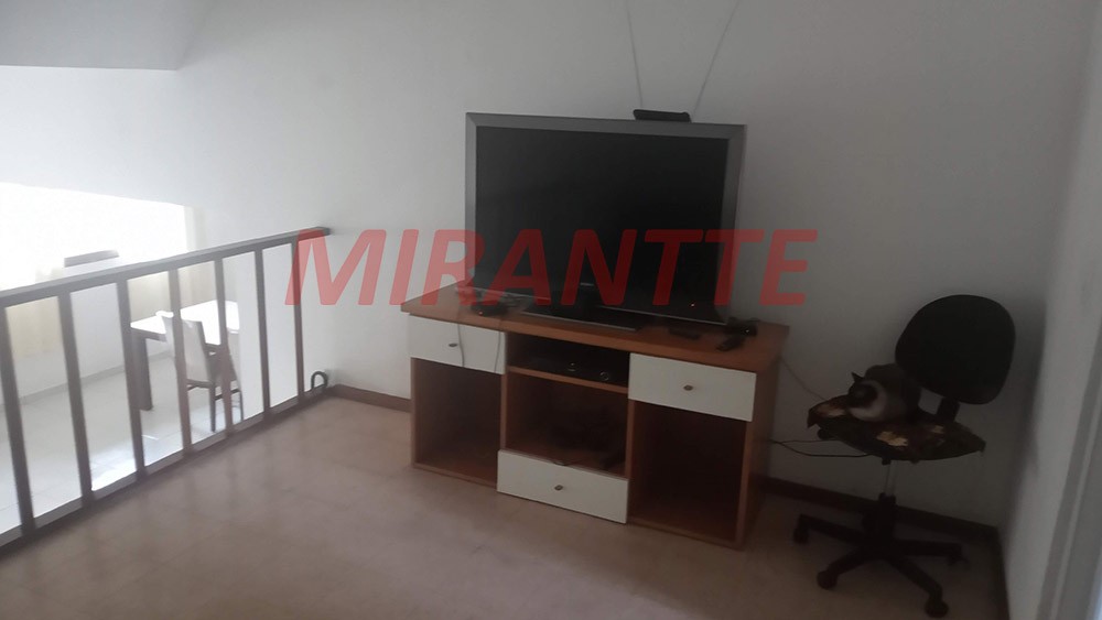 Sobrado de 200m² com 3 quartos em Parque Continental