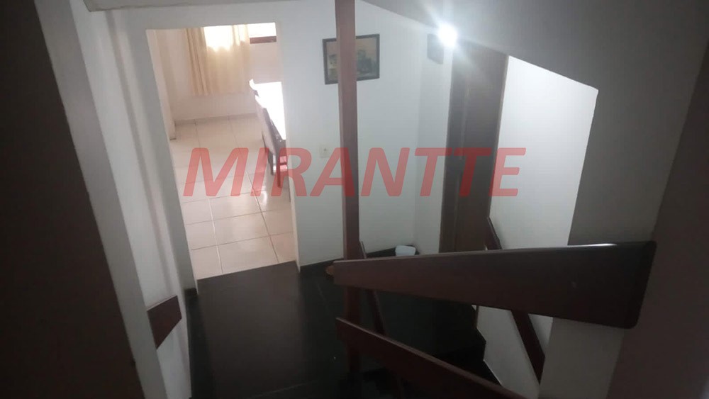 Sobrado de 200m² com 3 quartos em Parque Continental
