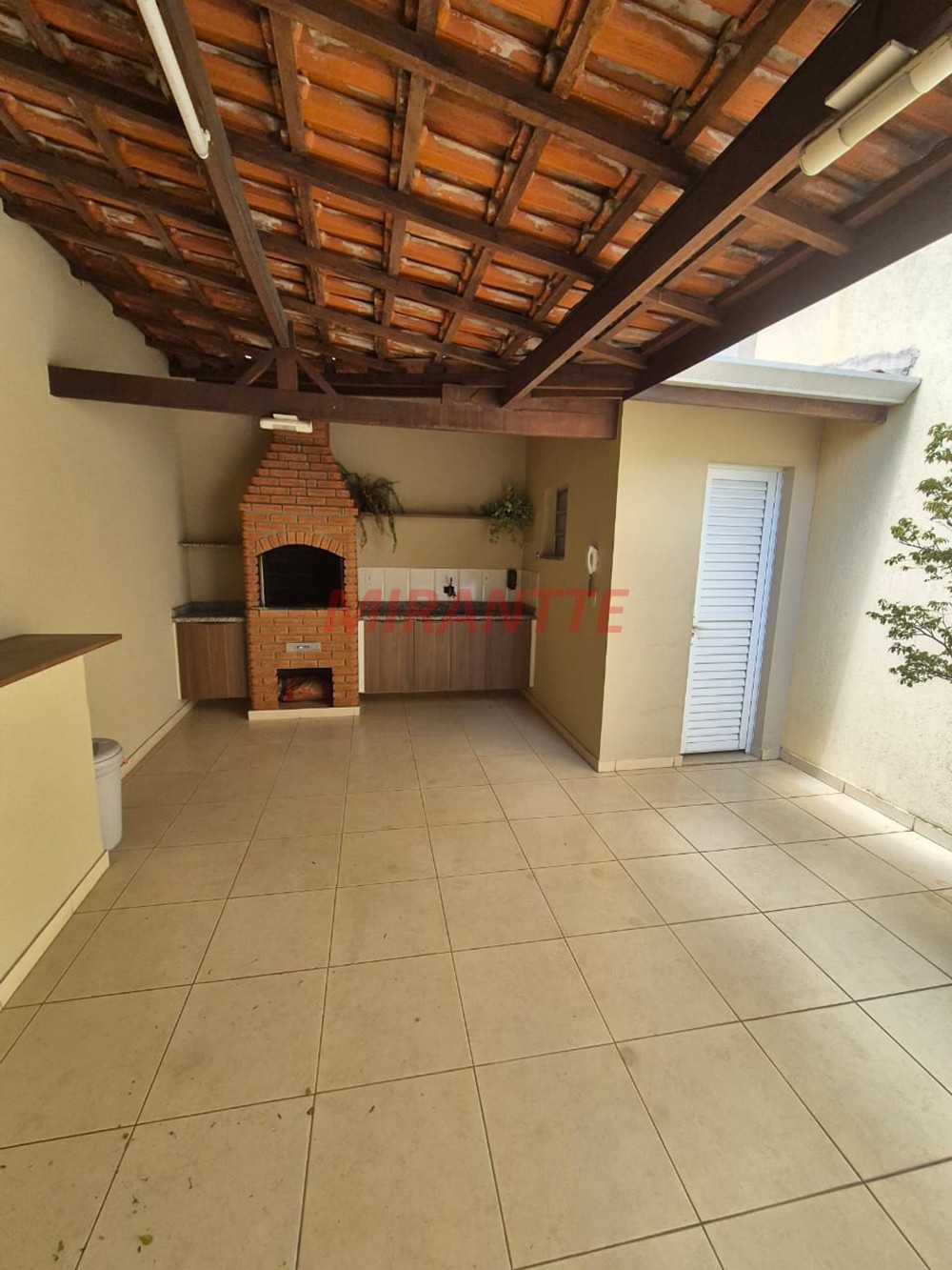Cond. fechado de 162m² com 3 quartos em Vila Maria Alta