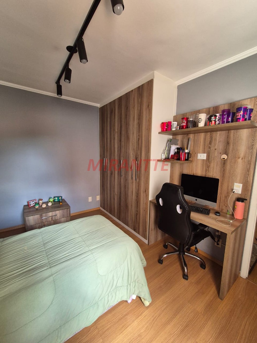 Cond. fechado de 162m² com 3 quartos em Vila Maria Alta