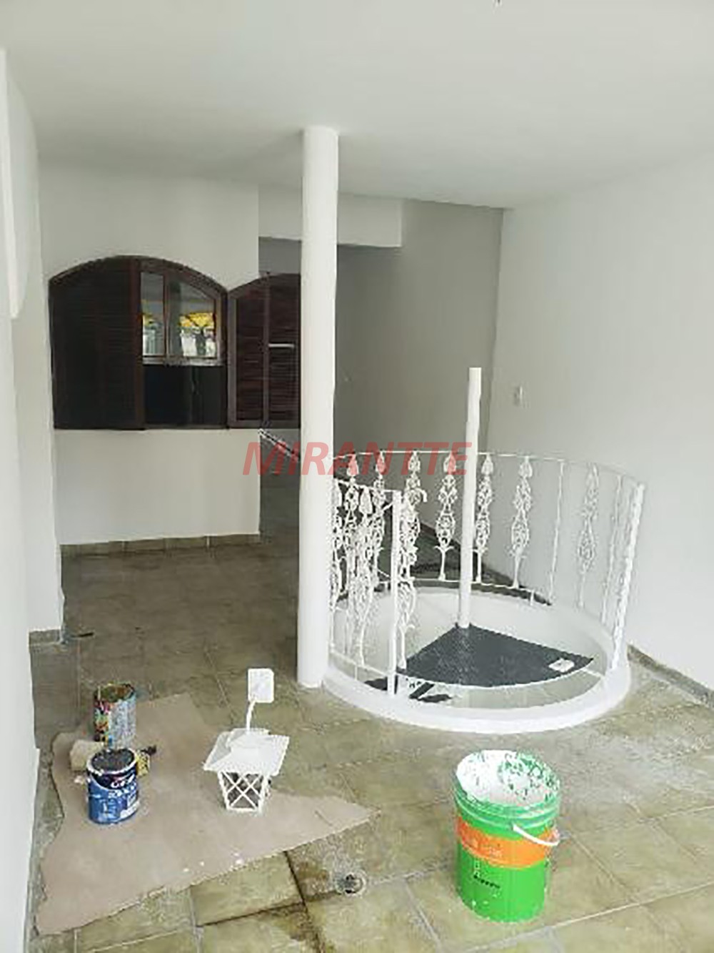 Sobrado de 213m² com 4 quartos em Vila Irmaos Arnoni