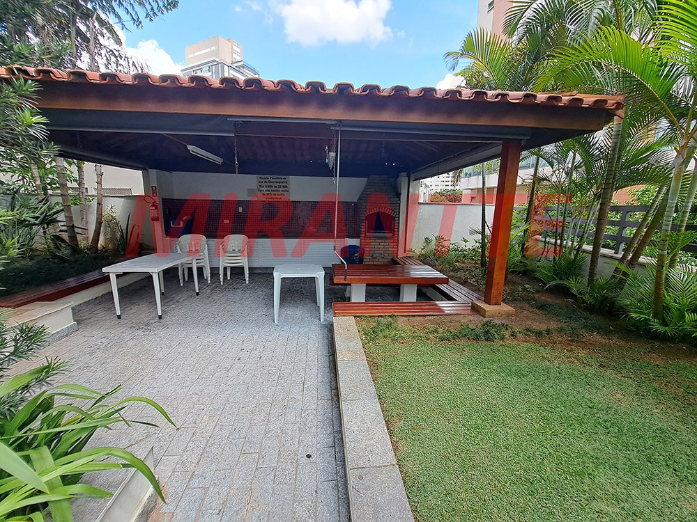 Apartamento de 140m² com 6 quartos em Santana