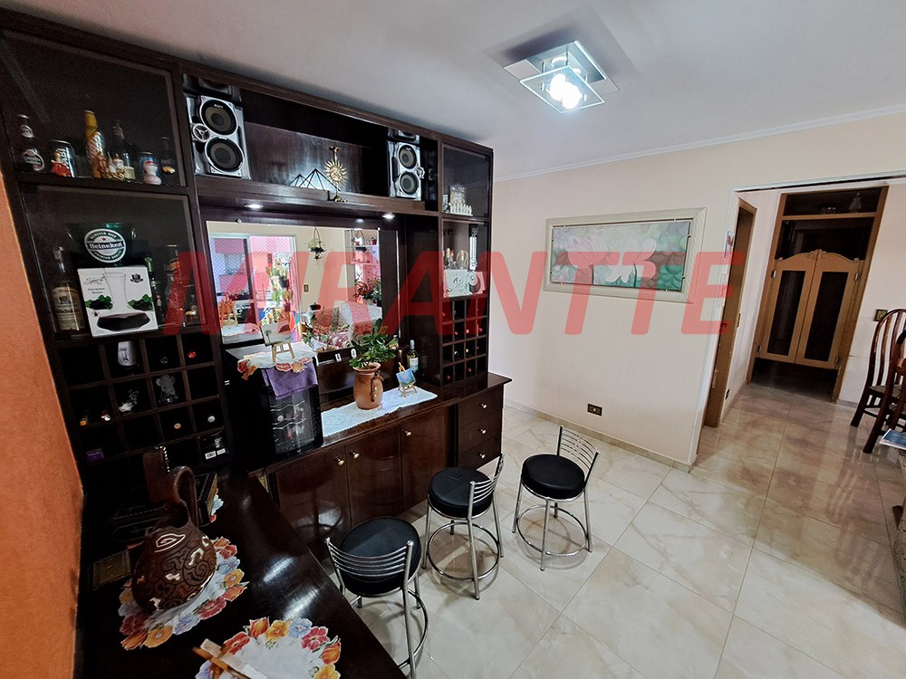 Apartamento de 140m² com 6 quartos em Santana