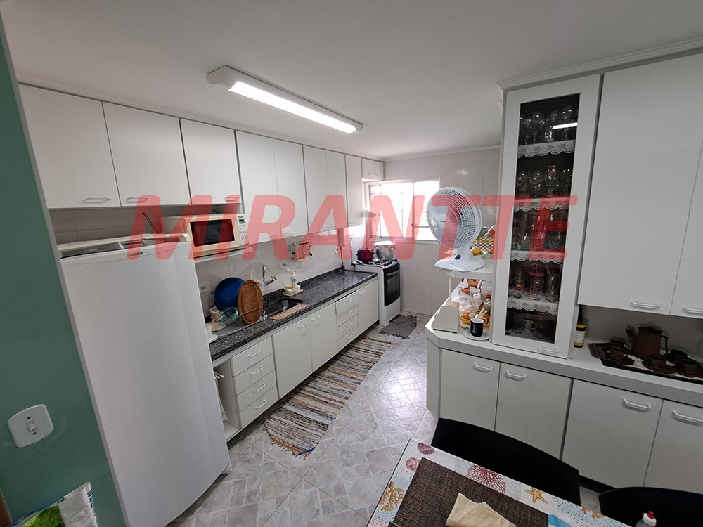 Apartamento de 140m² com 6 quartos em Santana