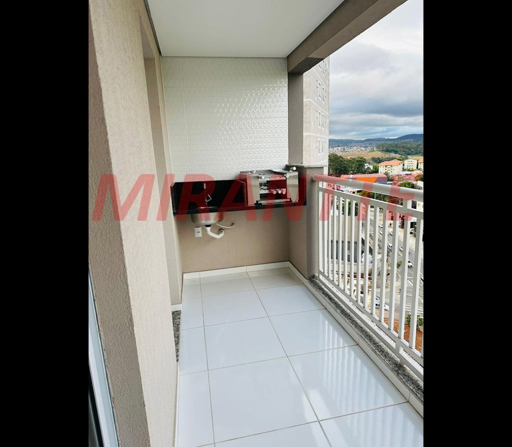Apartamento de 57m² com 2 quartos em Vila Nova Bonsucesso