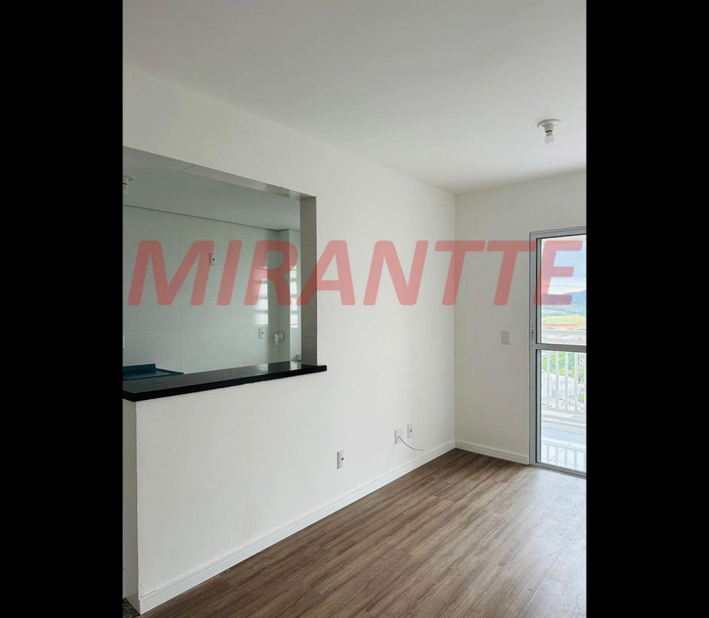 Apartamento de 57m² com 2 quartos em Vila Nova Bonsucesso