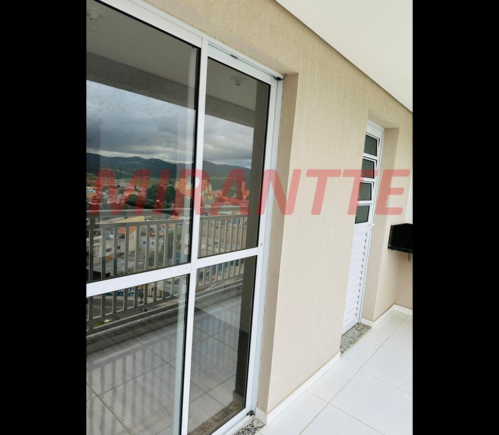 Apartamento de 57m² com 2 quartos em Vila Nova Bonsucesso