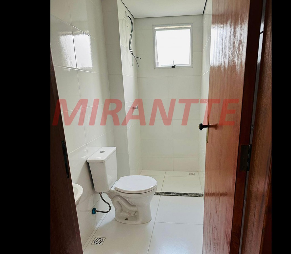 Apartamento de 57m² com 2 quartos em Vila Nova Bonsucesso