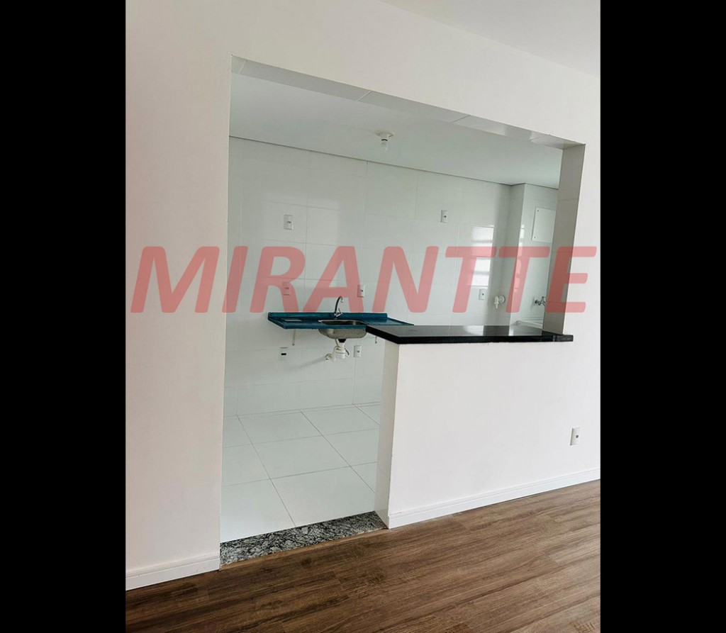 Apartamento de 57m² com 2 quartos em Vila Nova Bonsucesso