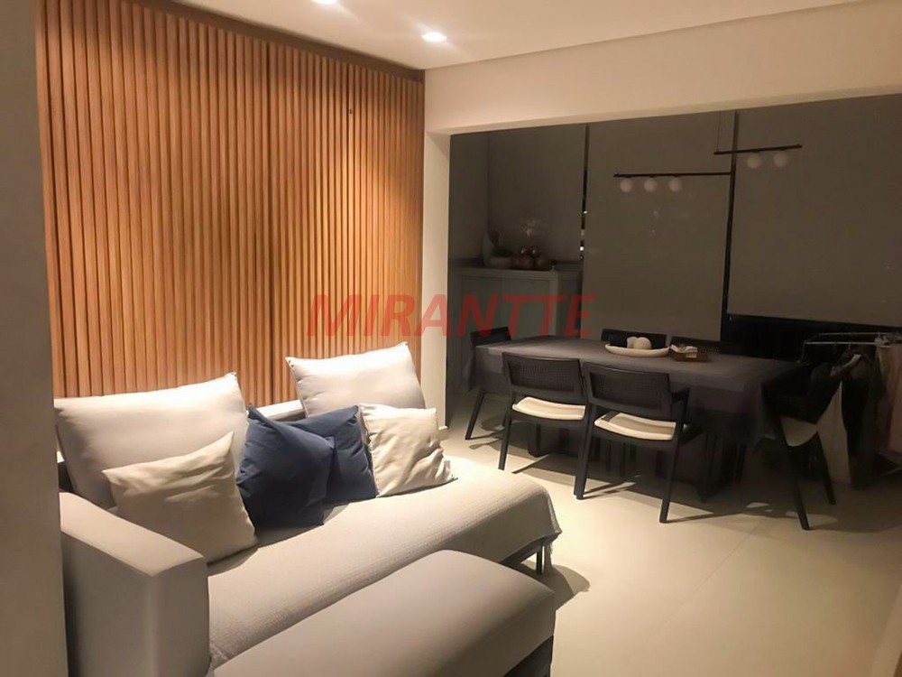 Apartamento de 59m² com 2 quartos em Aclimação