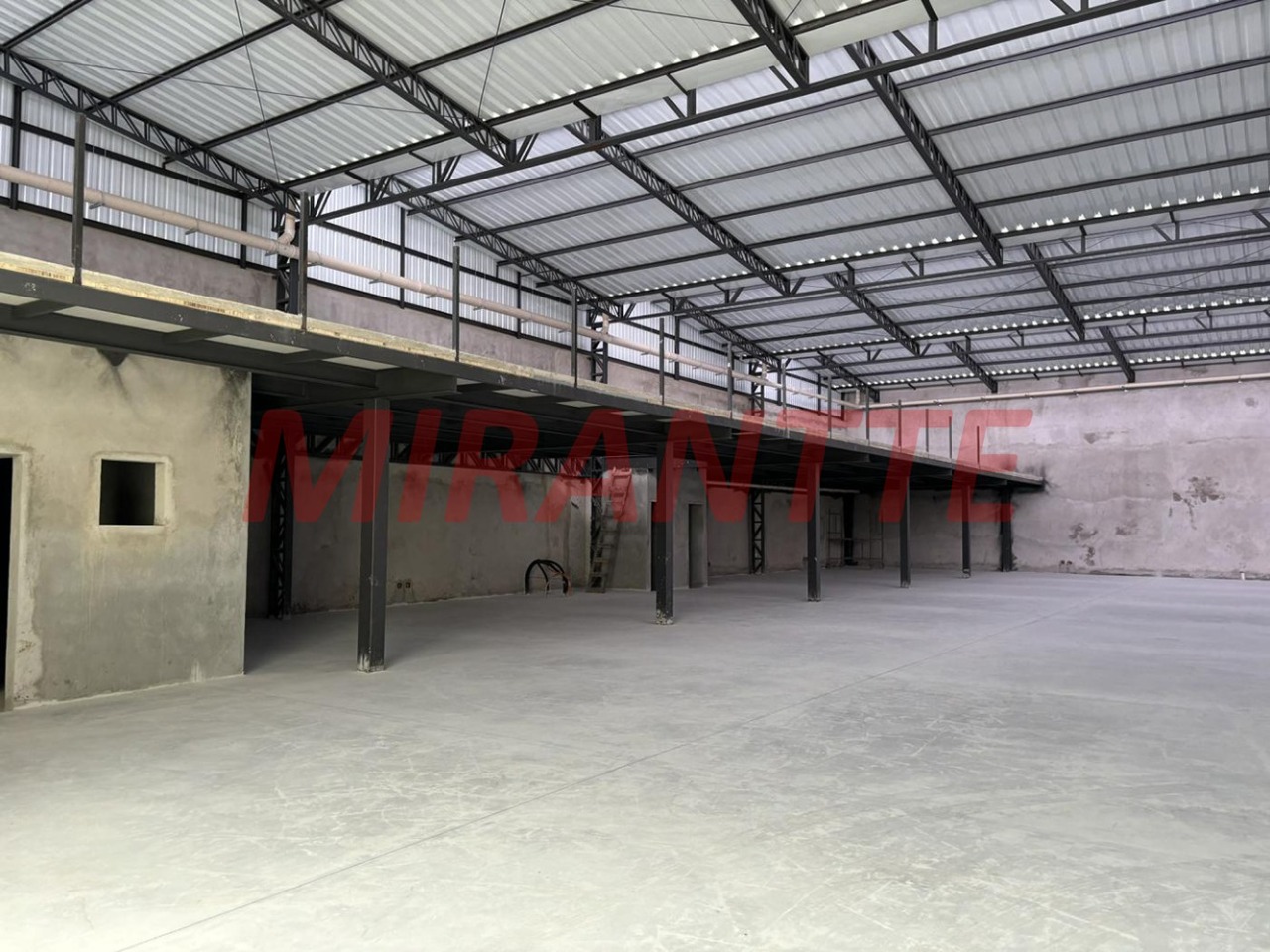 Galpao de 1200m² em Cambuci