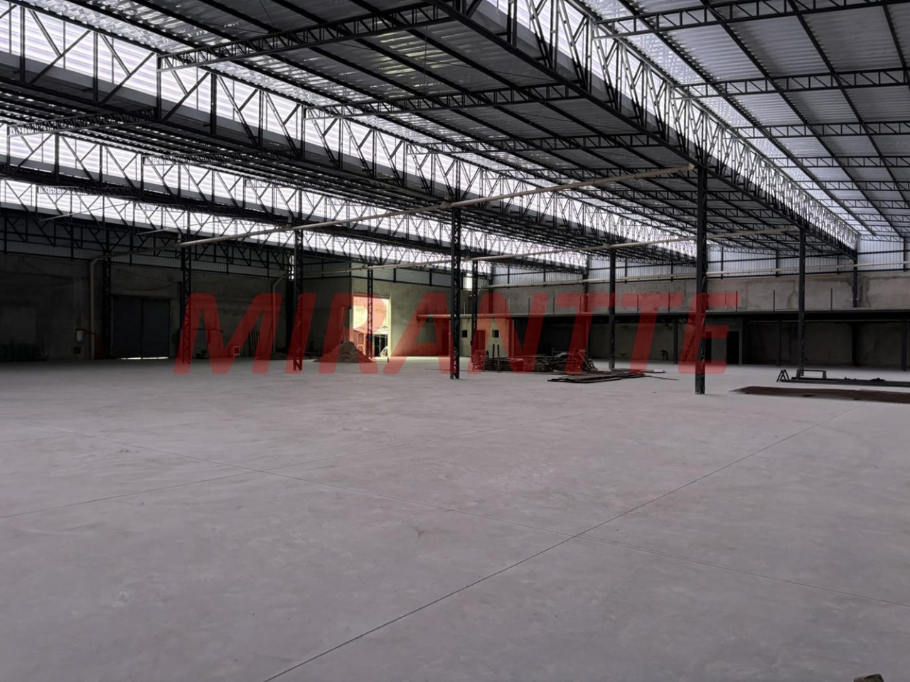 Galpao de 1200m² em Cambuci