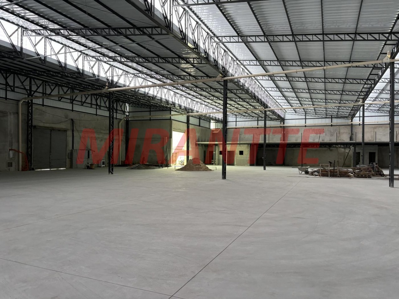 Galpao de 1200m² em Cambuci