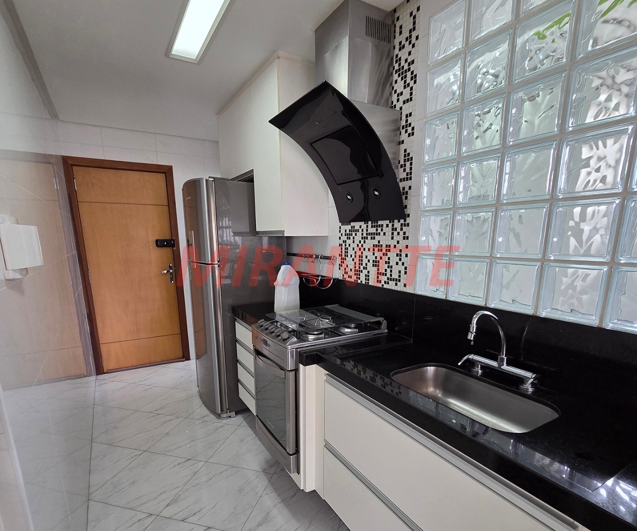 Apartamento de 80m² com 2 quartos em Santana