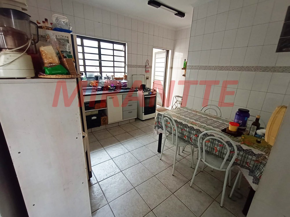 Sobrado de 140m² com 3 quartos em Santana