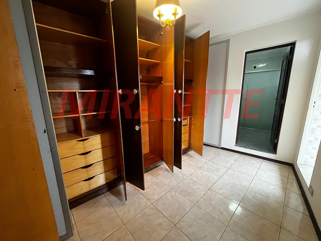 Sobrado de 206m² com 2 quartos em Jardim São Paulo