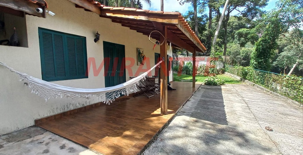 Terreno de 1036m² com 2 quartos em PARQUE PETROPOLIS
