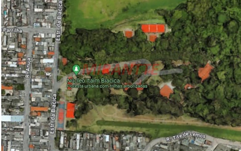 Terreno de 379m² em Vila Itaim