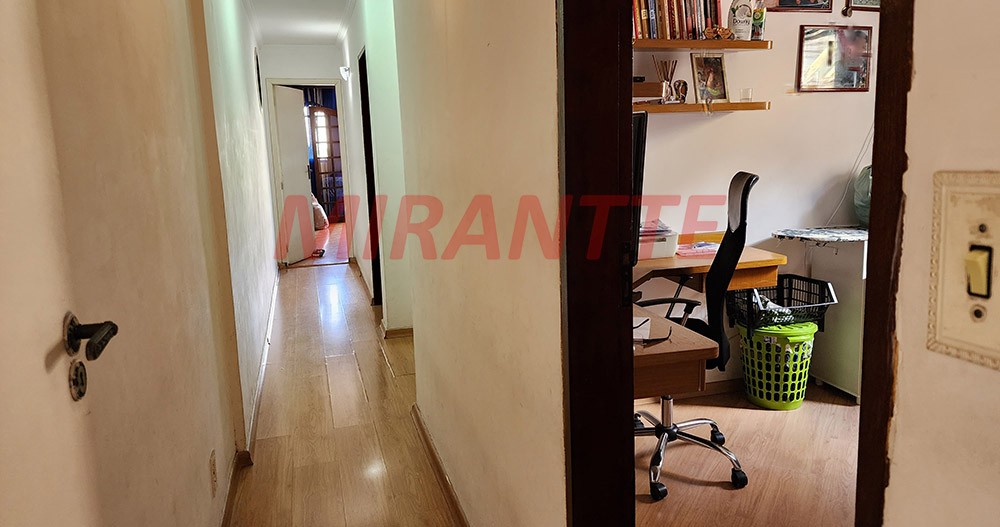 Sobrado de 180m² com 3 quartos em Jardim Peri