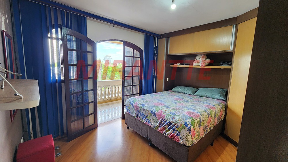 Sobrado de 180m² com 3 quartos em Jardim Peri