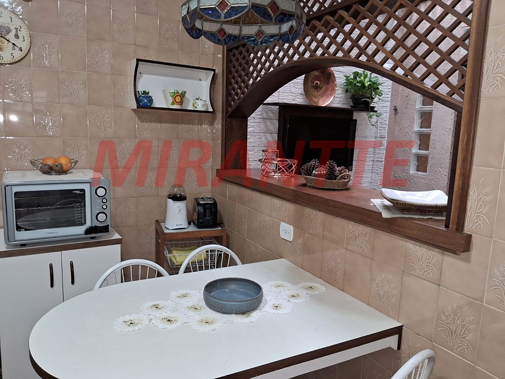 Sobrado de 100m² com 3 quartos em Tremembe