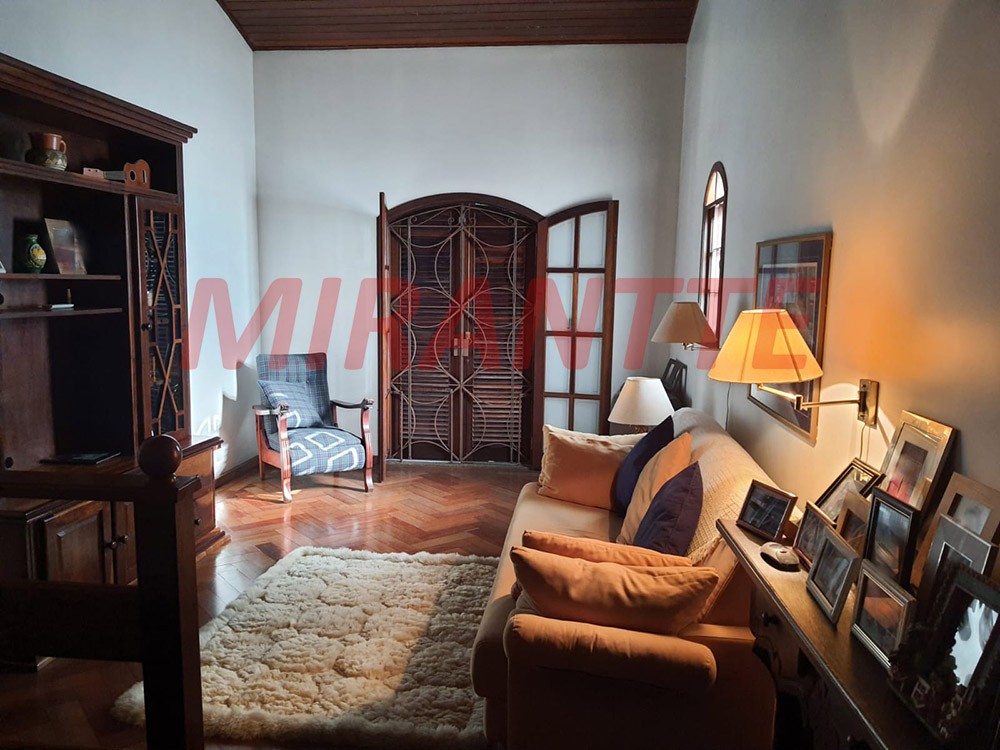 Sobrado de 100m² com 3 quartos em Tremembe