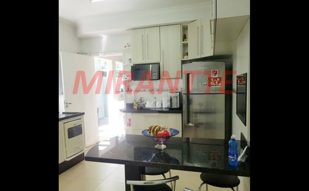 Sobrado de 142m² com 4 quartos em Imirim