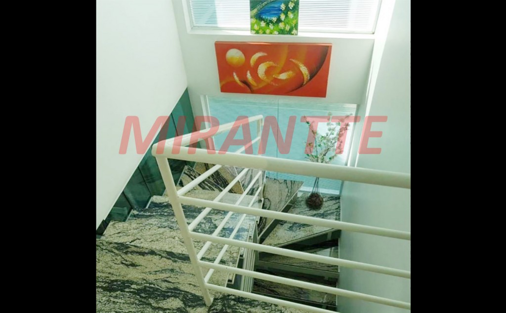 Sobrado de 142m² com 4 quartos em Imirim