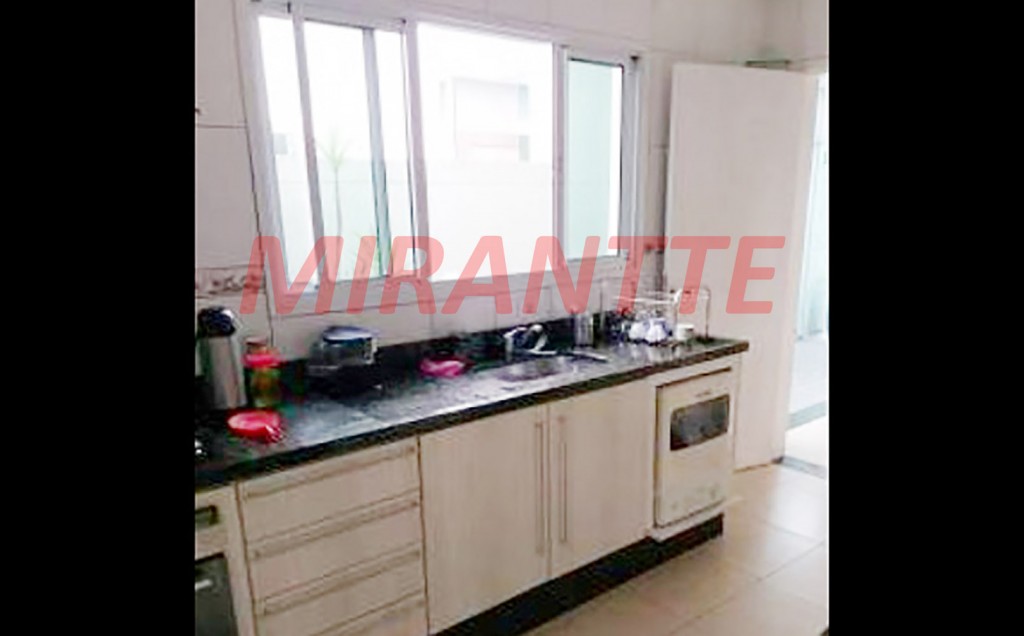 Sobrado de 142m² com 4 quartos em Imirim