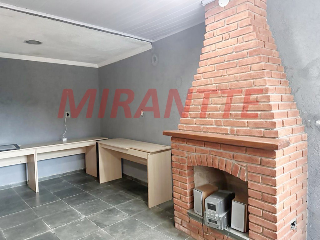 Sobrado de 200m² com 3 quartos em Vila Irmaos Arnoni