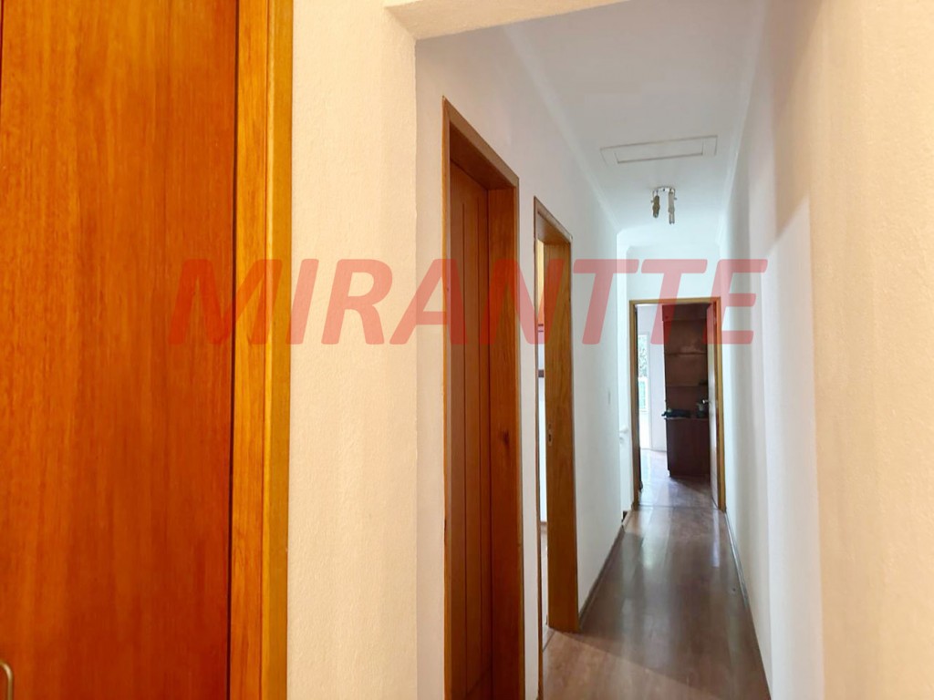Sobrado de 200m² com 3 quartos em Vila Irmaos Arnoni