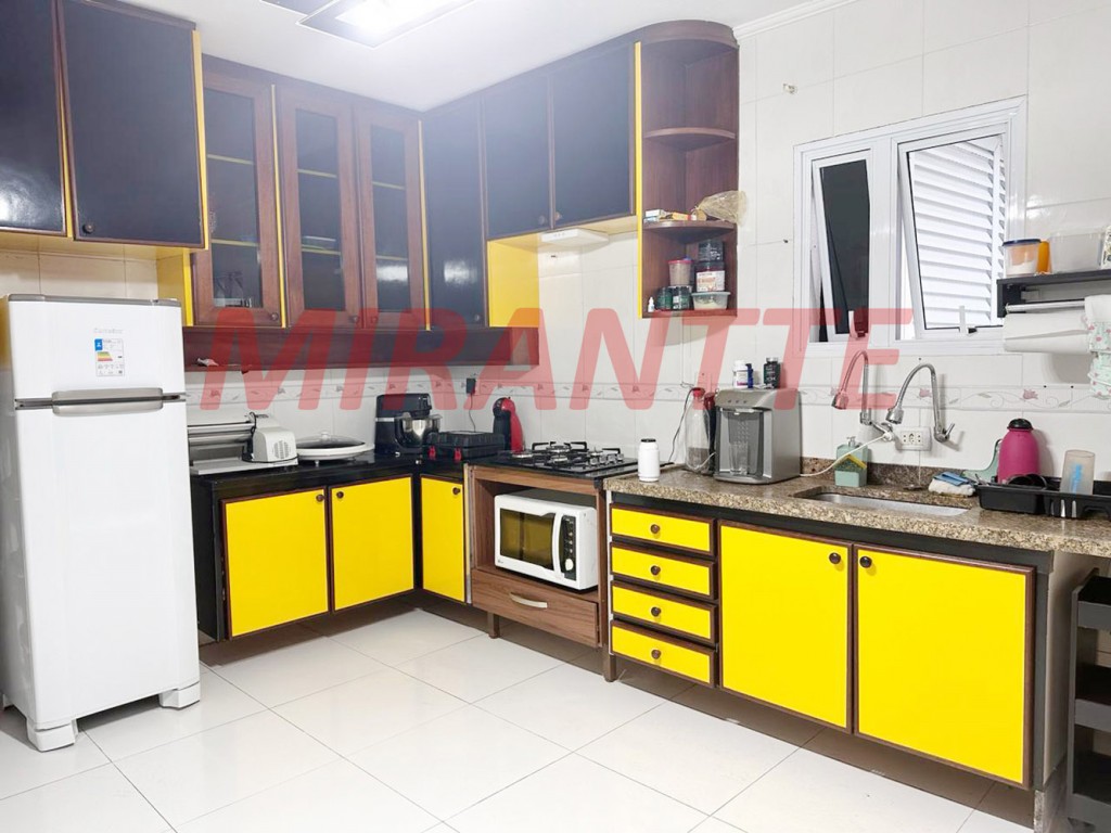 Sobrado de 200m² com 3 quartos em Vila Irmaos Arnoni