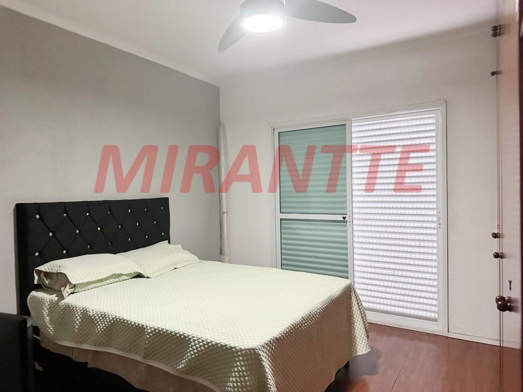 Sobrado de 200m² com 3 quartos em Vila Irmaos Arnoni