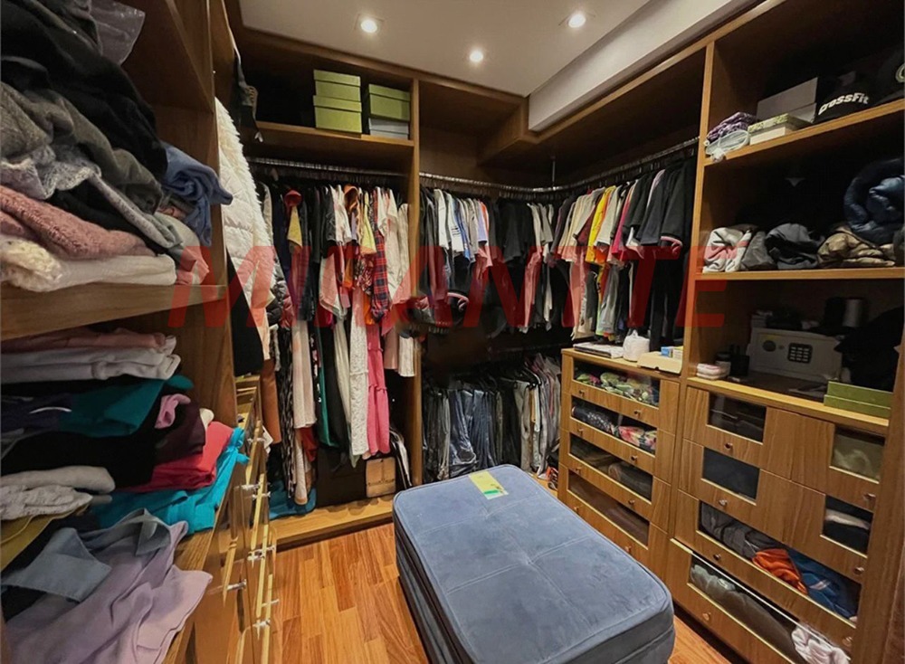 Cobertura de 296m² com 3 quartos em Santana