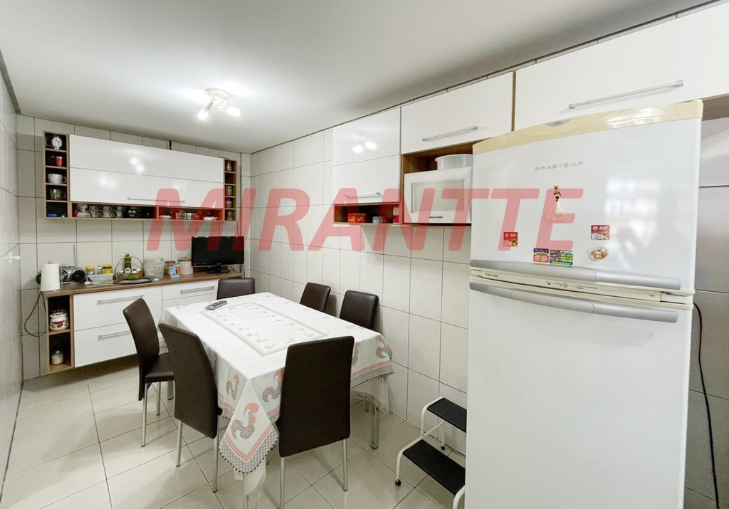Casa terrea de 180m² com 3 quartos em Casa Verde Alta