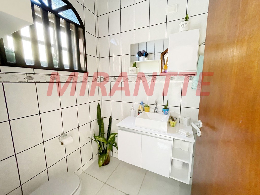 Casa terrea de 180m² com 3 quartos em Casa Verde Alta
