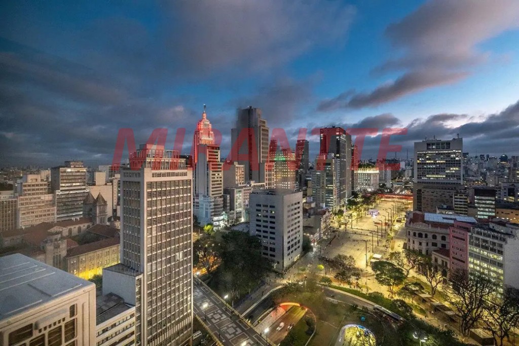 Apartamento de 37m² com 1 quartos em Centro