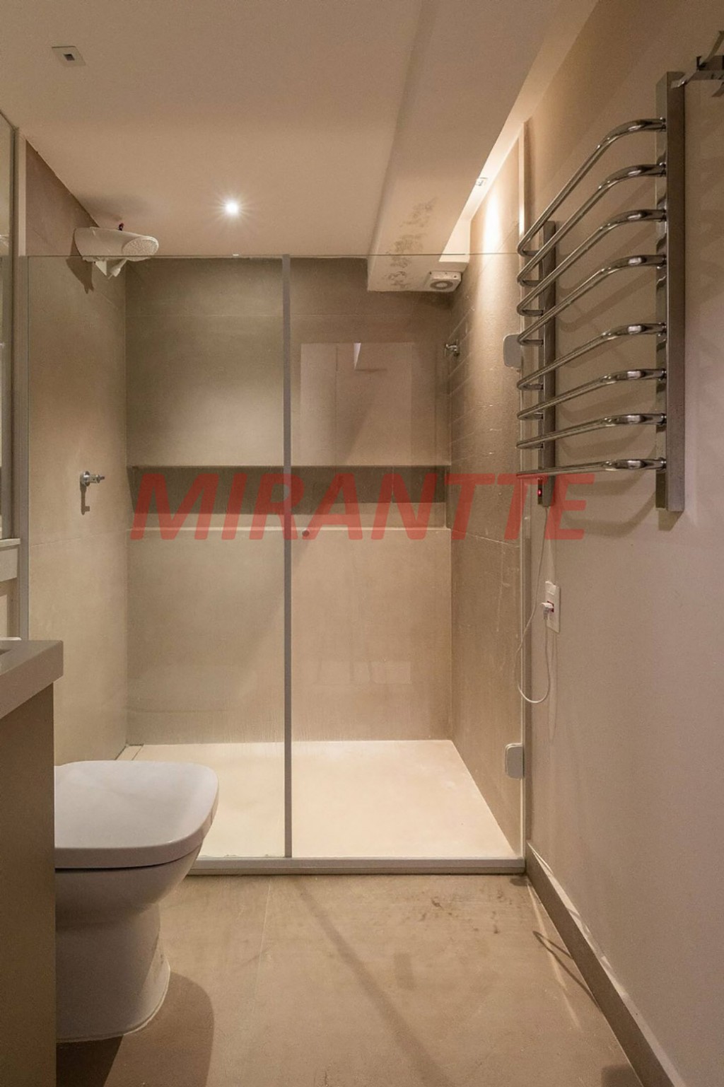 Apartamento de 75m² com 1 quartos em Centro